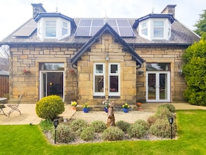 Station masters house in Aviemore - Birchview