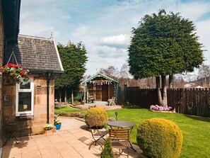 Summerhouse at Birchview Aviemore