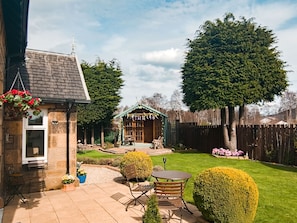Summerhouse at Birchview Aviemore