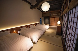 4 single beds