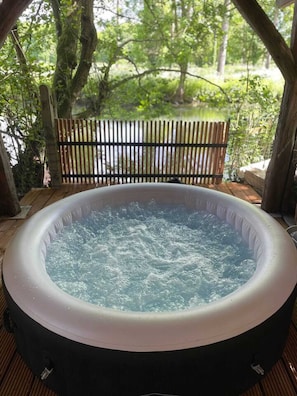 Jacuzzi