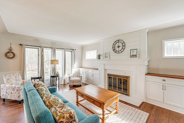 Muskegon Vacation Rental | 3BR | 2BA | 1,792 Sq Ft | 2 Steps to Enter