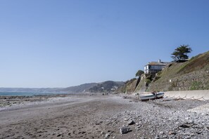Downderlin, Downderry, Cornwall, self catering with Beach Retreats.