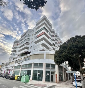 Façade