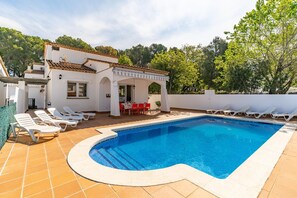 Piscine maison de vacances