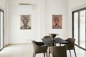 Dine in Style!