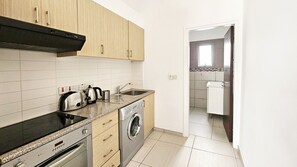 Equipped Kitchen!