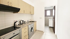Equipped Kitchen!