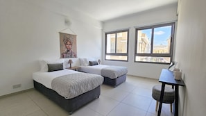 Spacious Bedroom!