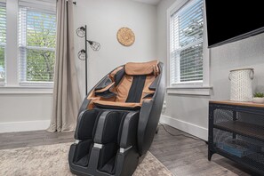 MASSAGE CHAIR!