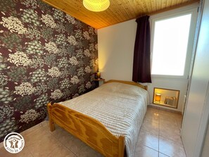 Gîte agréé Gîtes de France en Vendée : Chambre 1 (1 lit 140)