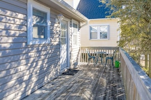 Front Sun Deck II
