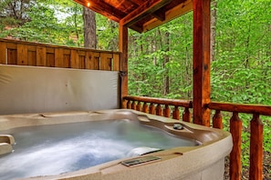 Bain à remous extérieur