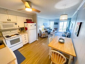 Kitchen/dining