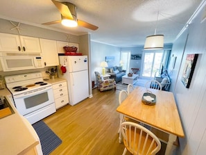 Kitchen/dining