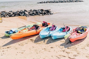Our three singles, one double kayak and a hardshell board await, ready for you to explore the coastline. Vests and safety whistles provided!