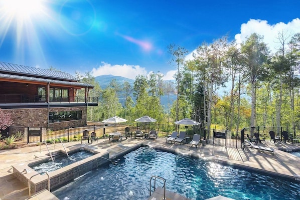 Welcome to Solstice at Summit Sky Ranch โ Summit County's most exclusive hidden gem. A luxurious retreat nestled beneath Colorado skies.