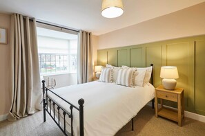 Ginger Bread Cottage, Stokesley - Host & Stay