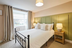 Ginger Bread Cottage, Stokesley - Host & Stay