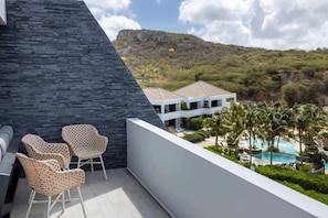 Outdoor Seating