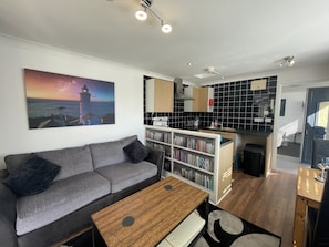 Living Room / Lounge