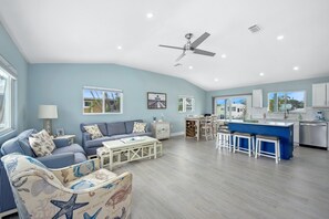 Open Concept for an easy flow.