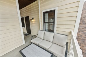 Indoors, Couch, Furniture, Home Decor, Lamp