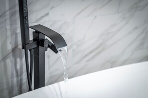 Dusche mit Handbrause
