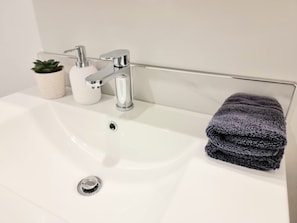 Make up cloth on toilet sink