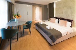 Lavish Athens Loft | Zephyr Loft | 1 Bedroom | Superb City Views | Prime Location