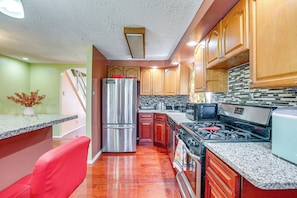 Kitchen | 2-Story Townhome | Self Check-In