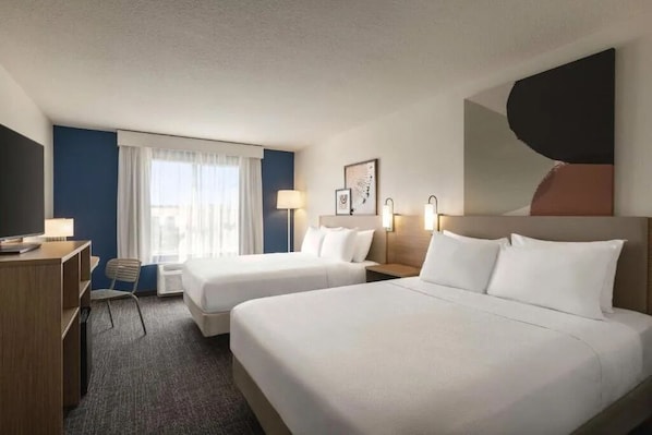 Unit with 2 Queen size beds