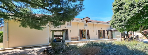 Extérieur