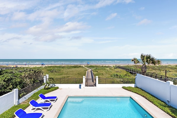 Welcome to 4812 Gulf Blvd!