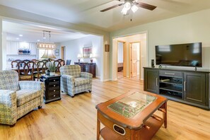 Living Room | Single-Story Home | Central A/C & Heating