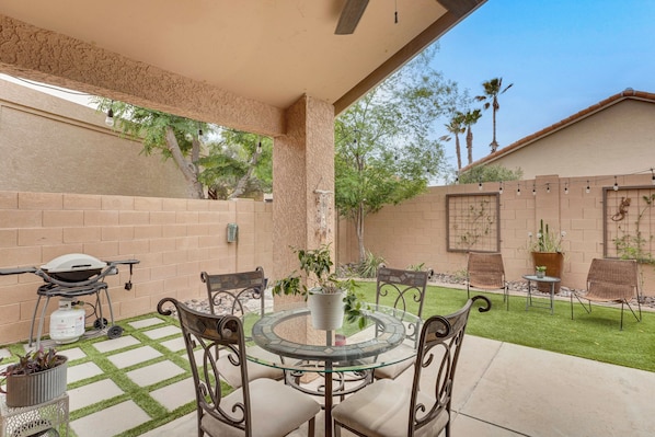 Tucson Vacation Rental | 2BR | 2BA | 1,648 Sq Ft | Small Step to Enter