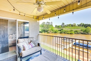 Private Balcony | Outdoor Seating