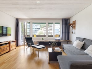 Furniture, Interior Design, Couch, Flooring, Wood, Floor, Living Room, Ceiling, Room, Apartment