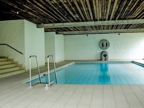 Flooring, Fussboden, Interior Design, Decke, Fliese, Design, Resort, Schwimmbad, Daylighting