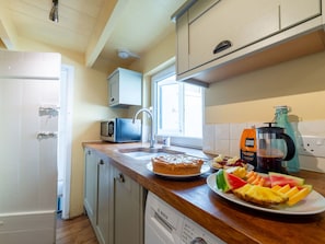 Bois, Sol, Design Intérieur, Appareil De Cuisine, Principaux Appliance, Meubles, Sol, Cuisine, Comptoir, Cabinetry