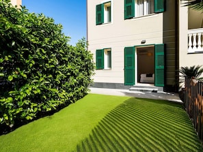 Wohngebiet, Strauch, Dach, Zuhause, Hütte, Auffahrt, Estate, Abstellgleis, Landscaping, Garten