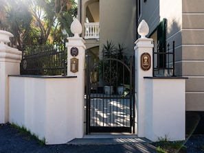 Wohngebiet, Strauch, Dach, Zuhause, Hütte, Auffahrt, Estate, Abstellgleis, Landscaping, Garten