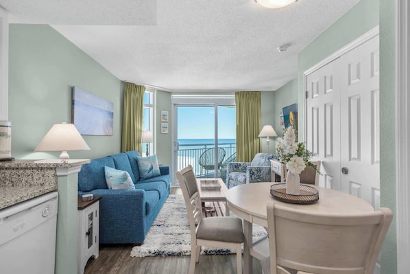 Cute Beach Condo!