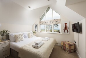 The Coach House, Trelights. First floor: Welcoming up to eight guests across four comfortable bedrooms