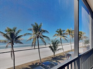 Balcony Gulf and Beach Views