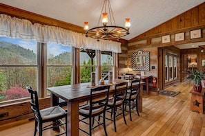 Natural Lighting In the Dining Area