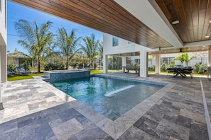Lido Luxe Estate by Lido Key Vacations