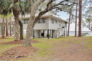 Perfect Old Florida Bayfront Cottage