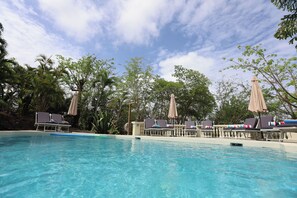Pool 3