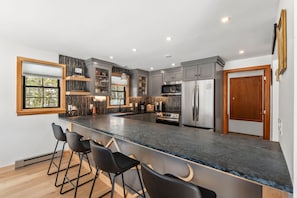 fully stocked kitchen for any of your home cooked meals.